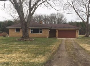 6143 Esworthy Rd, Ravenna, OH 44266