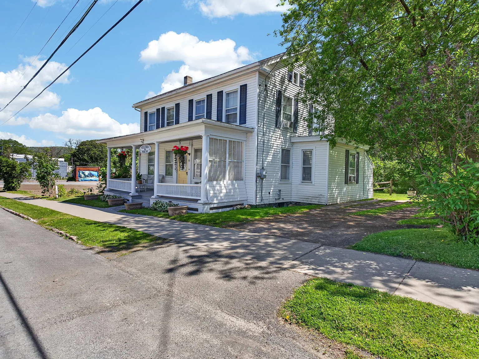 88 W Main St — Photo 4