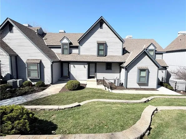 4986 W 60th Ter, Mission, KS 66205