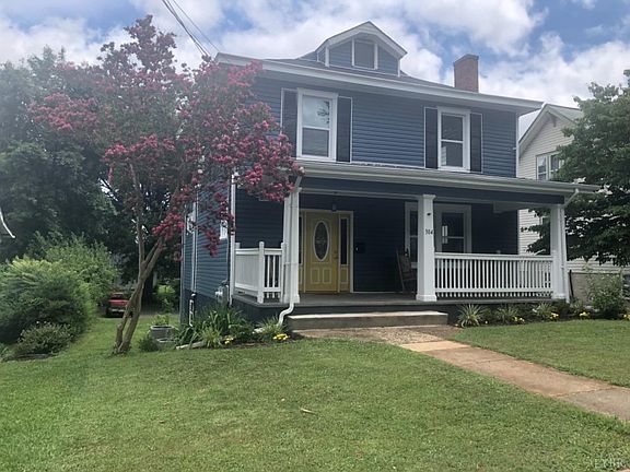 3rd image of 304 Oakridge Blvd