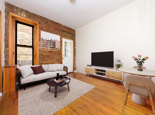 228 W 4th St #B1, New York, NY 10014