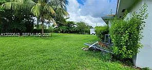 10380 NW 10th Ave — Photo 15