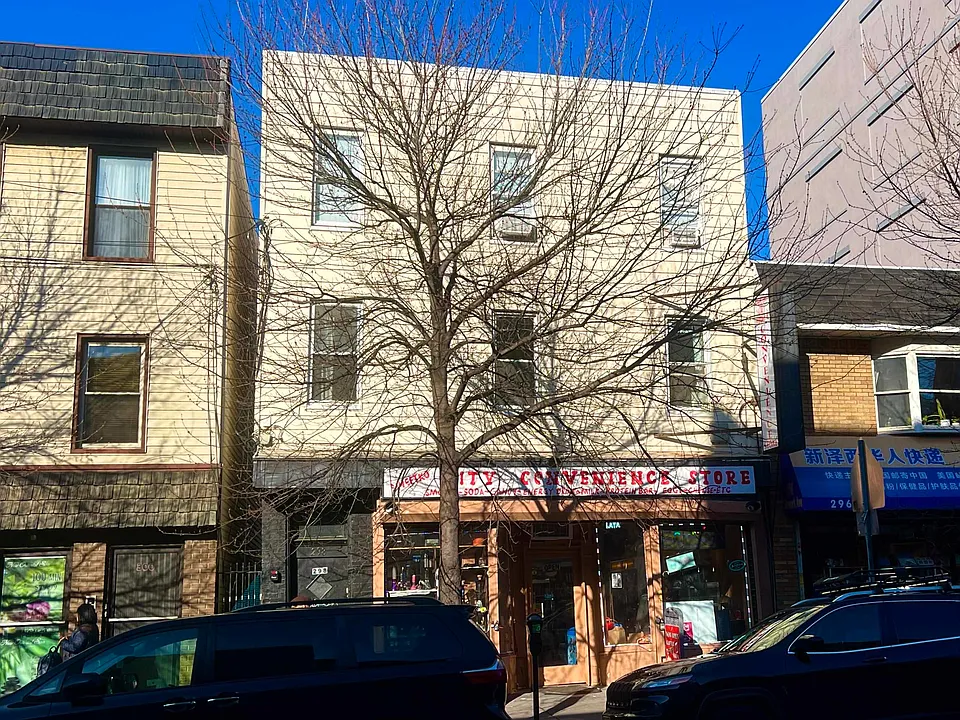 298 Newark Ave #1