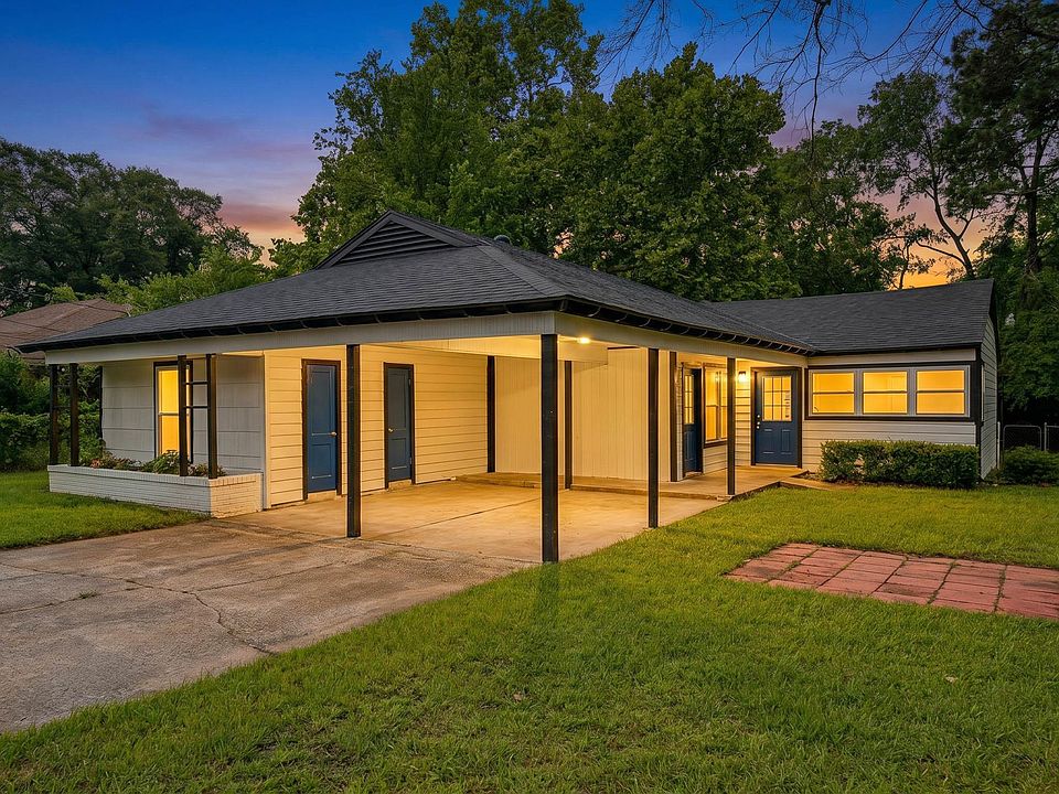1st image of 611 Hickory