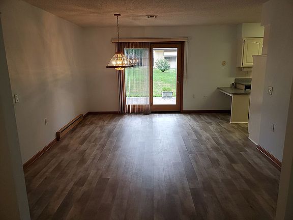 Very functional dining room 