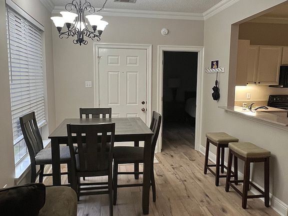 4th image of 4464 Highland Rd APT 701