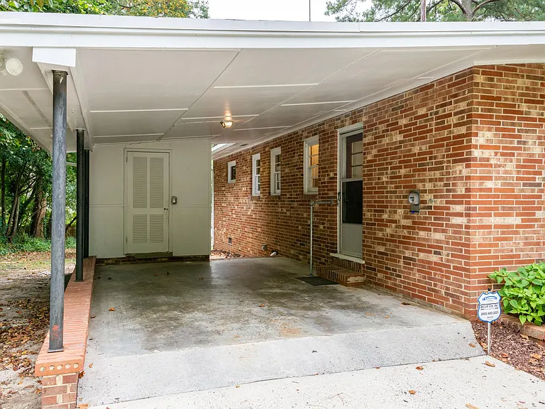 3412 Dogwood Dr — Photo 5