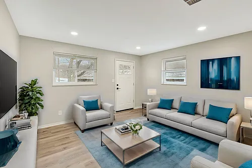 Longfield Apartments in Maderia Photo 1