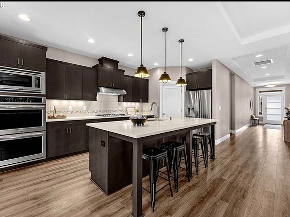 4th image of 1601 S 46th Pl