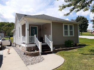 19 Main Ave, Matherville, IL 61263