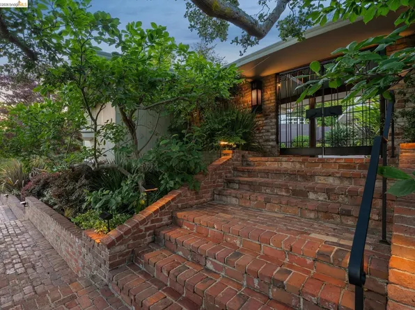 11 Huntleigh Rd, Piedmont, CA 94611