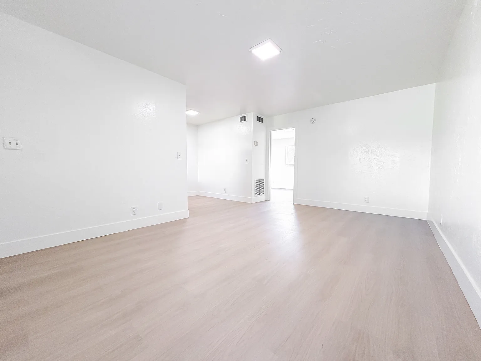 1 bed, 650 sqft, $1,650 — Photo 2