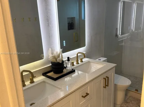 7770 NW 45th Ct, Lauderhill, FL 33351