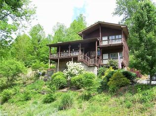 2138 Country Club Dr, Canton, NC 28716