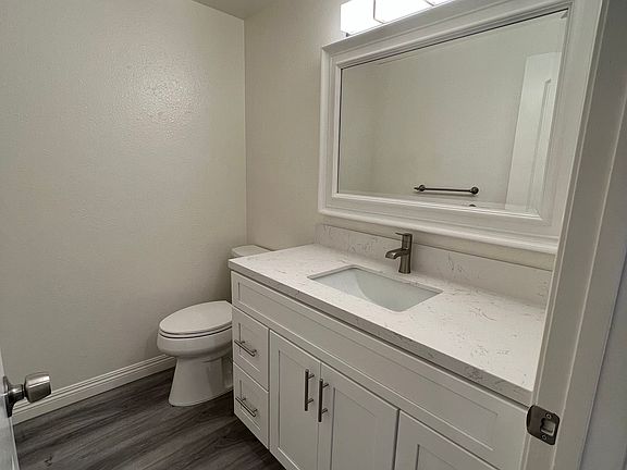 4th image of 20231 Village Green Dr