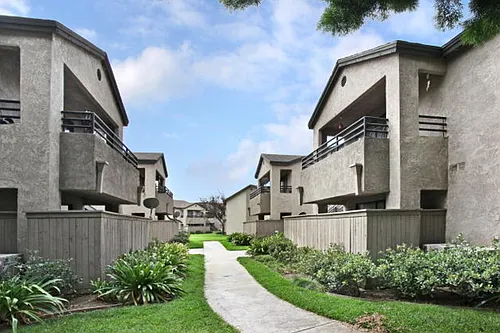 Mission Oaks Apartments Photo 1