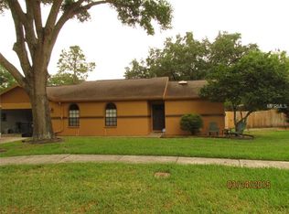 2405 Silver Forrest Ln, Lutz, FL 33549