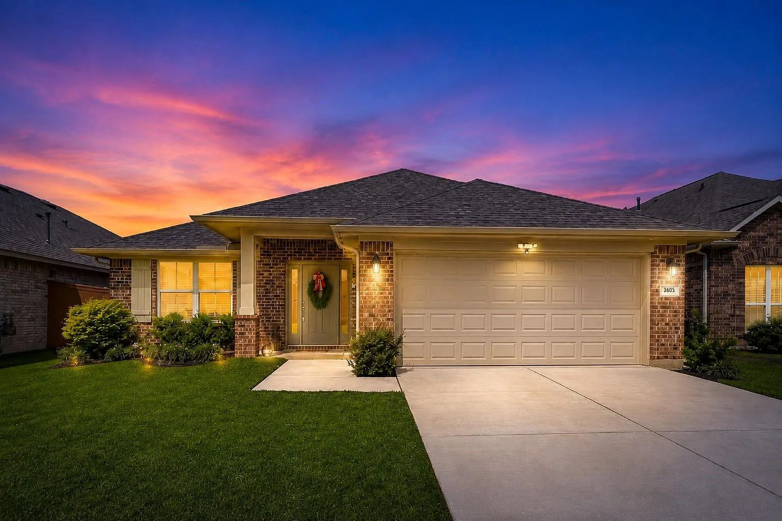 4 bed, 2.5 bath, 2200 sqft, $2,940 — Photo 1