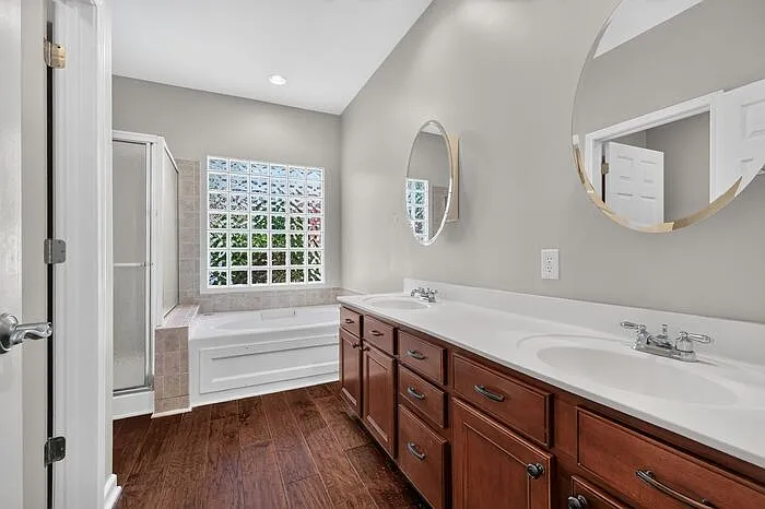 15552 Smithfield Dr — Photo 20