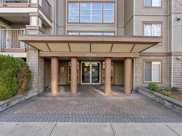 45561 Yale Rd #203, Chilliwack, BC V2P 0A8