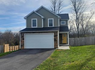 35 Elephant Ct, Martinsburg, WV 25401