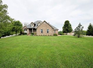 3191 Reisinger Rd, Bethel, OH 45106