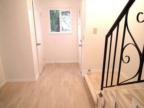 2nd image of 10398 Lockwood Dr