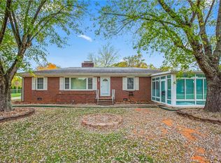 1238 Union Cross Rd, Kernersville, NC 27284