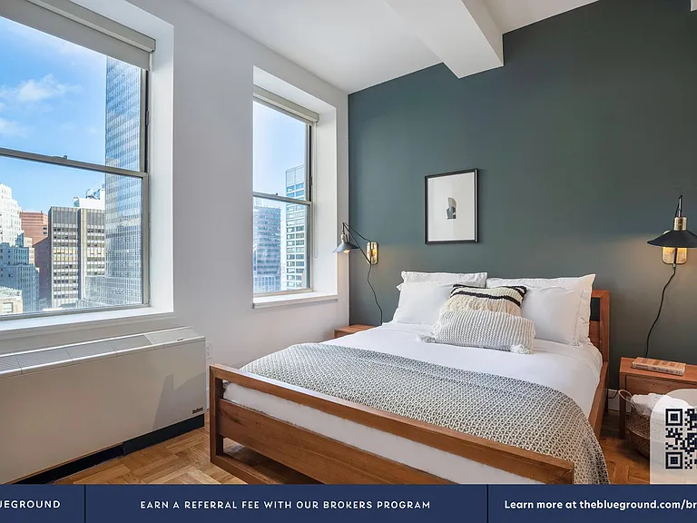 67 Wall St #22E — Photo 9