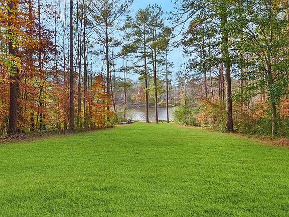 5th image of 4378 Lakeside Hills Way NE