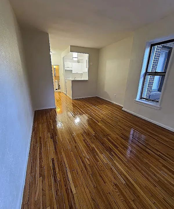 2nd image of 340 E 49th St APT 5B