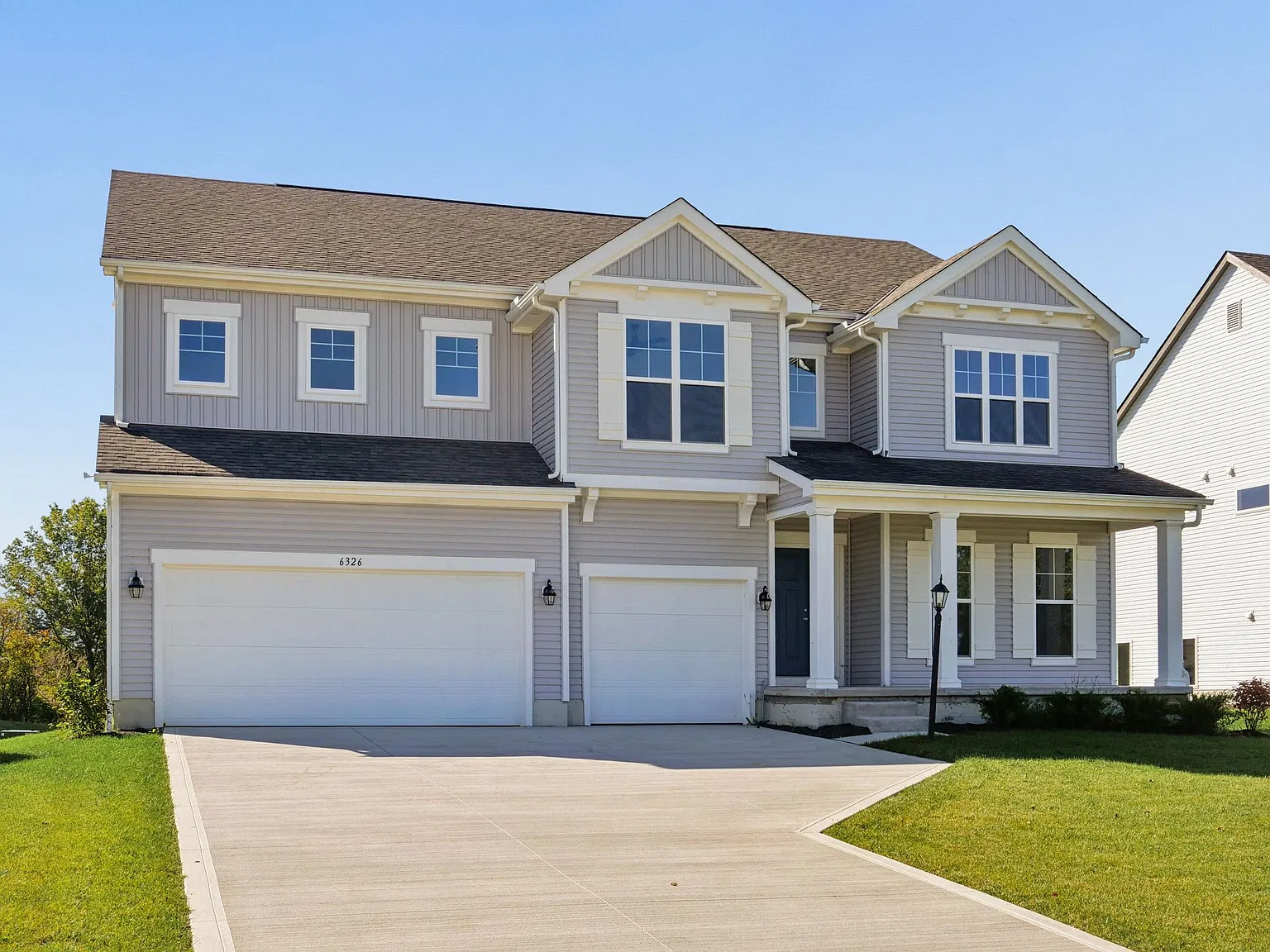5 bed, 3.5 bath, 3399 sqft, $3,999 — Photo 3