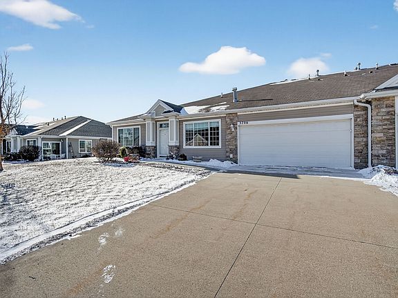 2nd image of 3706 NE Cottonwood Ln