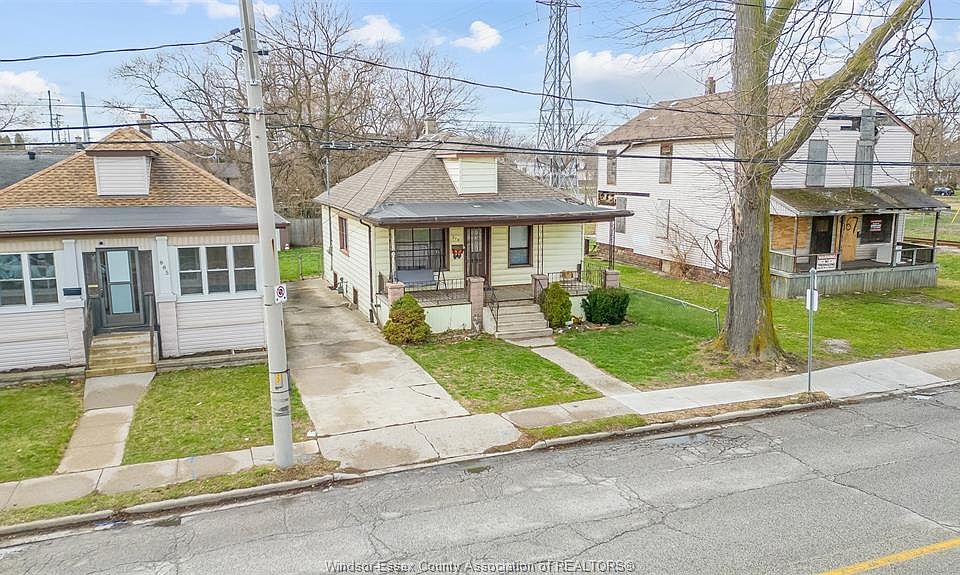 1st image of 879 Felix Ave