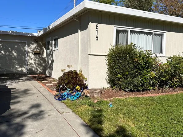 815 Chestnut Ln, Davis, CA 95616
