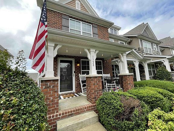 2nd image of 1328 Riverbrook Dr