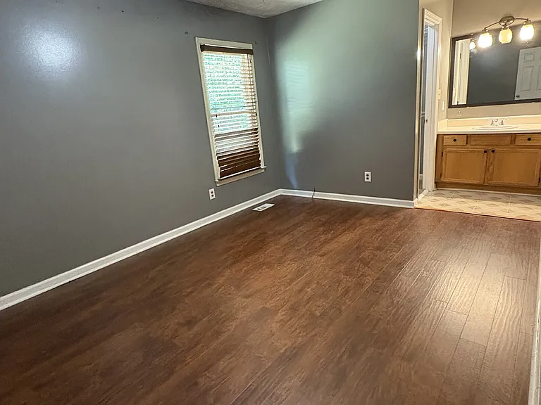 204 Cobblestone Ct — Photo 14