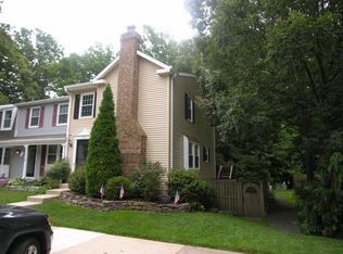 8657 Bent Arrow Ct, Springfield, VA 22153