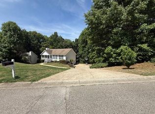 4098 Parks Rd, Flowery Branch, GA 30542