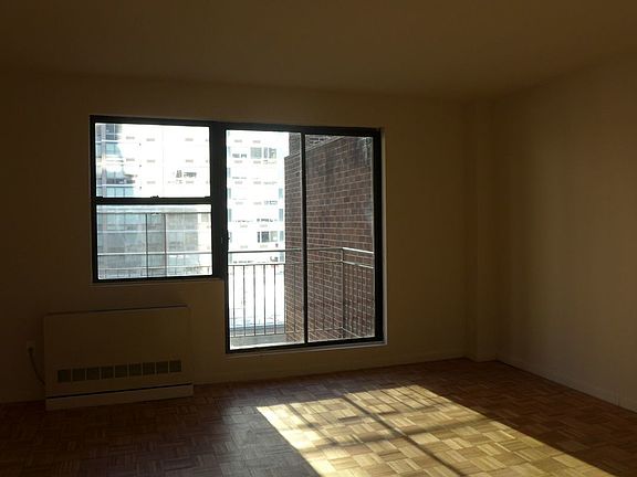 3rd image of 228 E 85th St APT 7D
