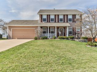240 Old Stone Ct, O'Fallon, MO