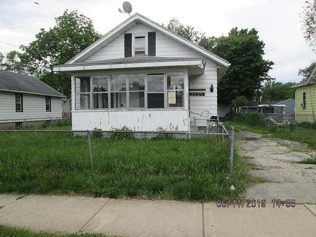 3025 Lapey St photo 1