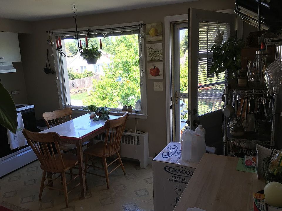 2nd image of 45 Rollinson Rd