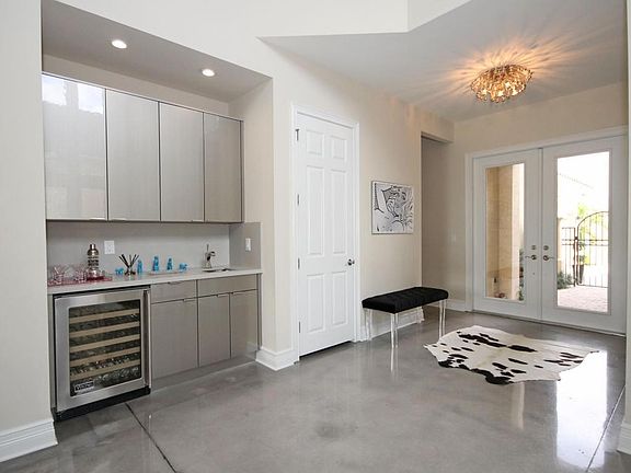 Home For Sale In The Bridges