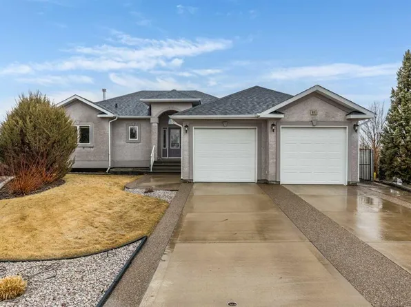 621 N Jesmond Point SW, Redcliff, AB T0J 2P2