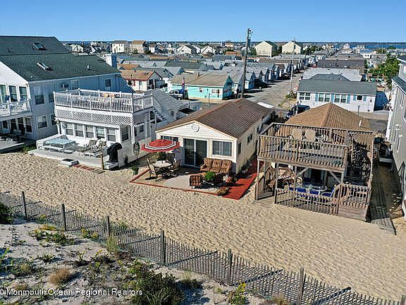 2nd image of 18 Ocean Ave