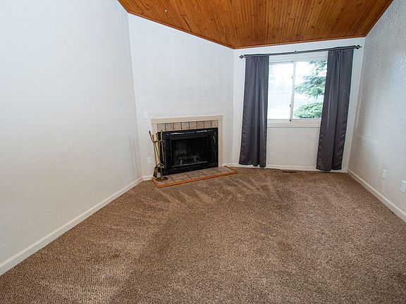 5th image of 4460 Reka Dr