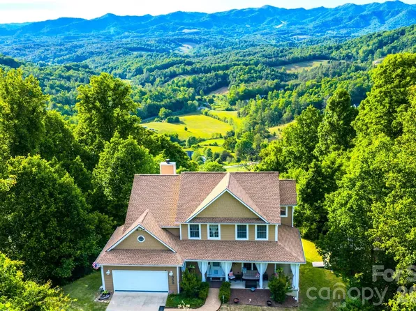 350 Vista Point Dr, Weaverville, NC 28787