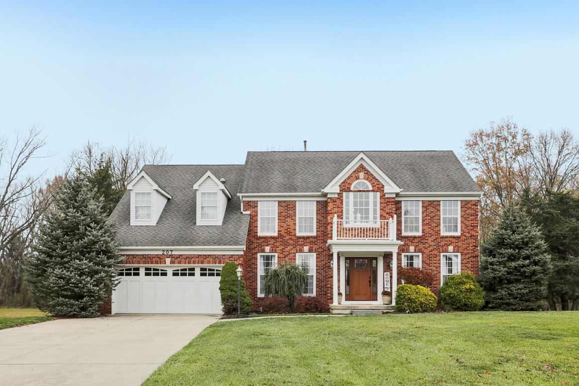 Churchill Downs Ct-S2211-001.jpg