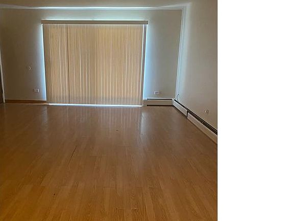 3rd image of 4202 Lindenwood Dr #1A